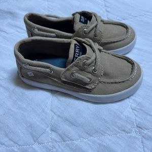 Sperry topsiders – toddler size 8